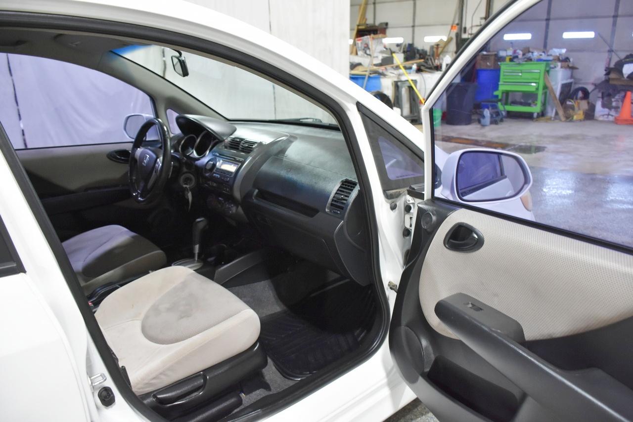 Honda Fit Sport 5-Speed AT 2007
