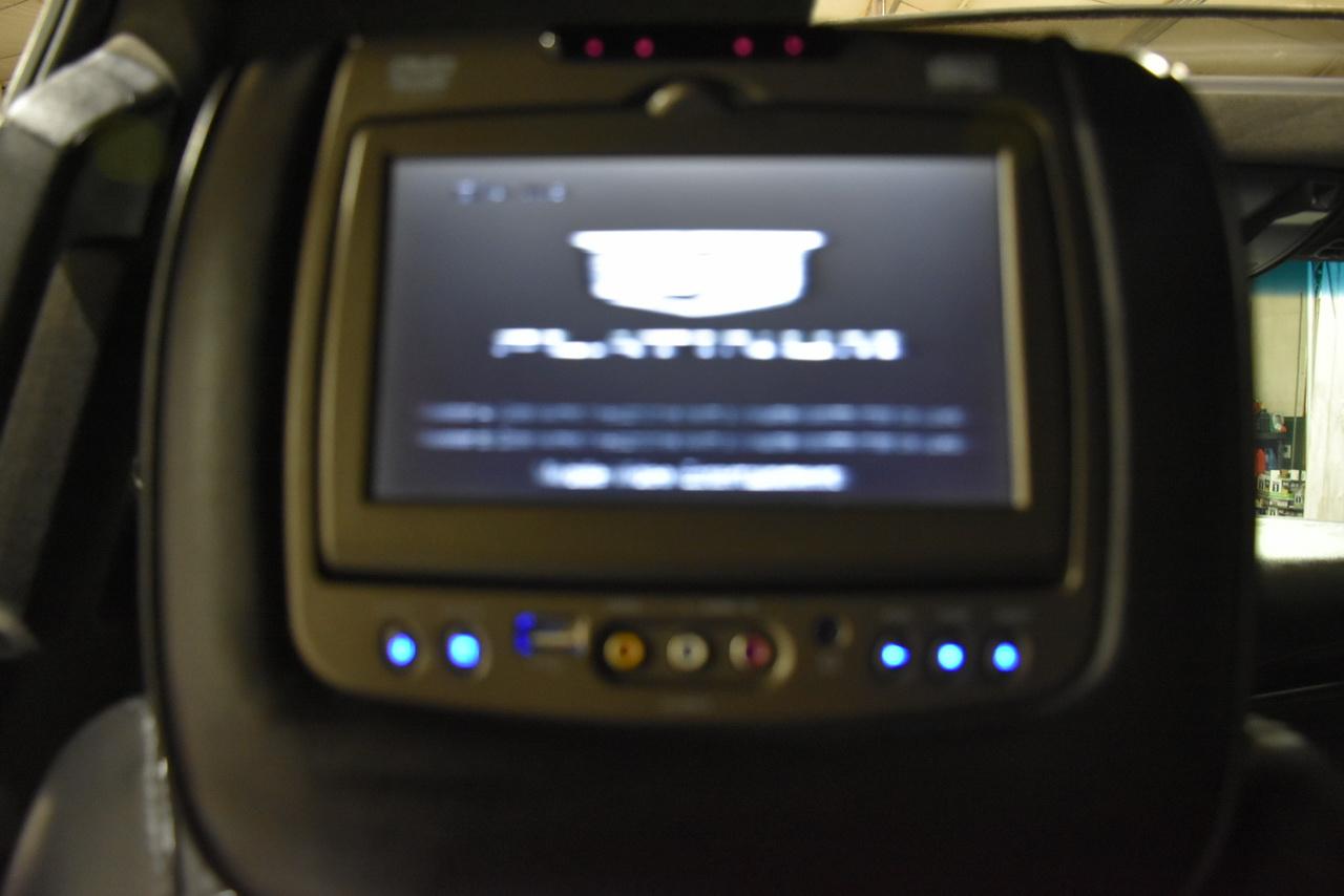 Cadillac Escalade Platinum 4WD 2016