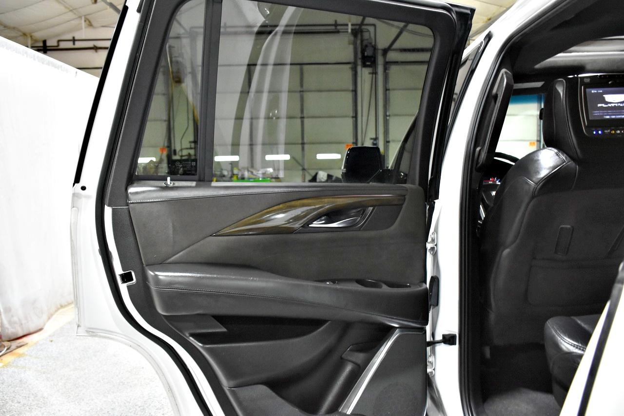 Cadillac Escalade Platinum 4WD 2016