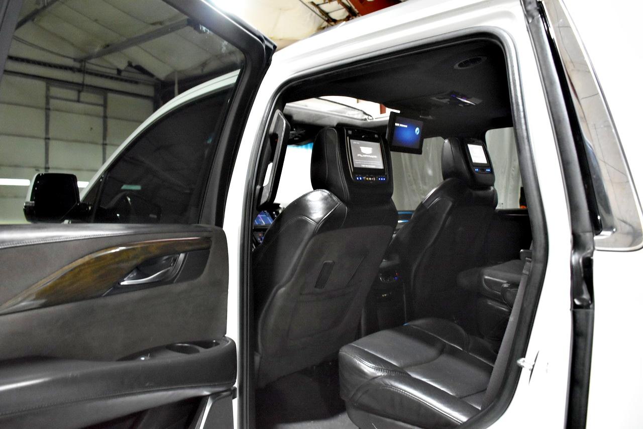 Cadillac Escalade Platinum 4WD 2016