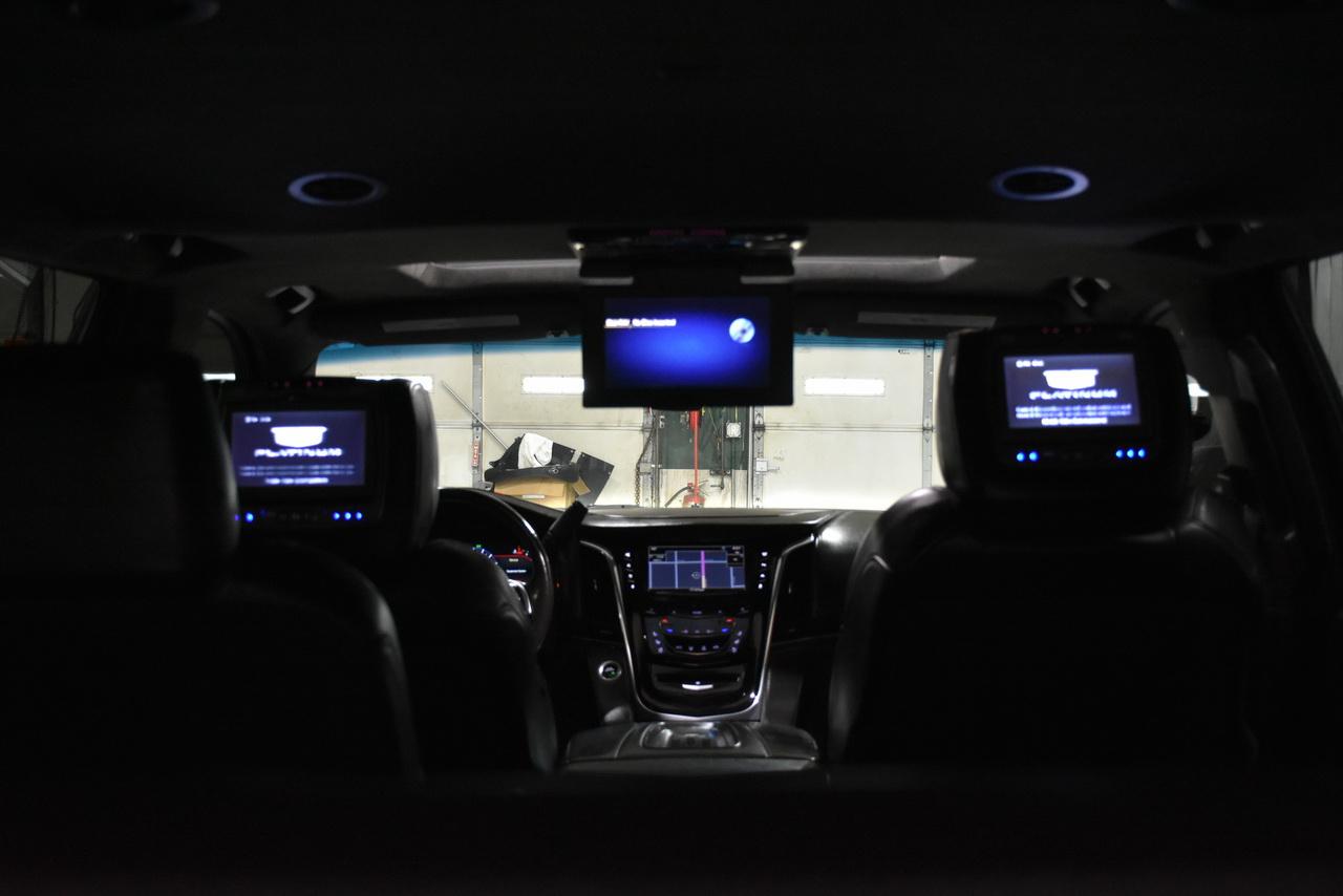Cadillac Escalade Platinum 4WD 2016