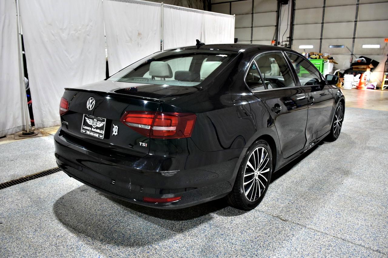 Volkswagen Jetta SE 6A 2016