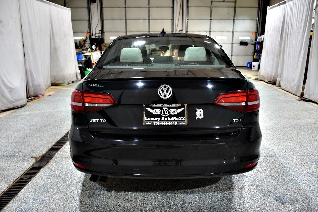 Volkswagen Jetta SE 6A 2016