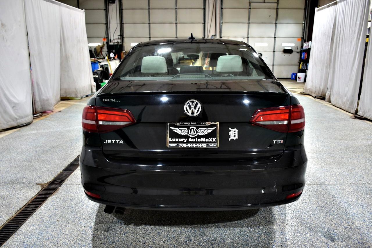 Volkswagen Jetta SE 6A 2016
