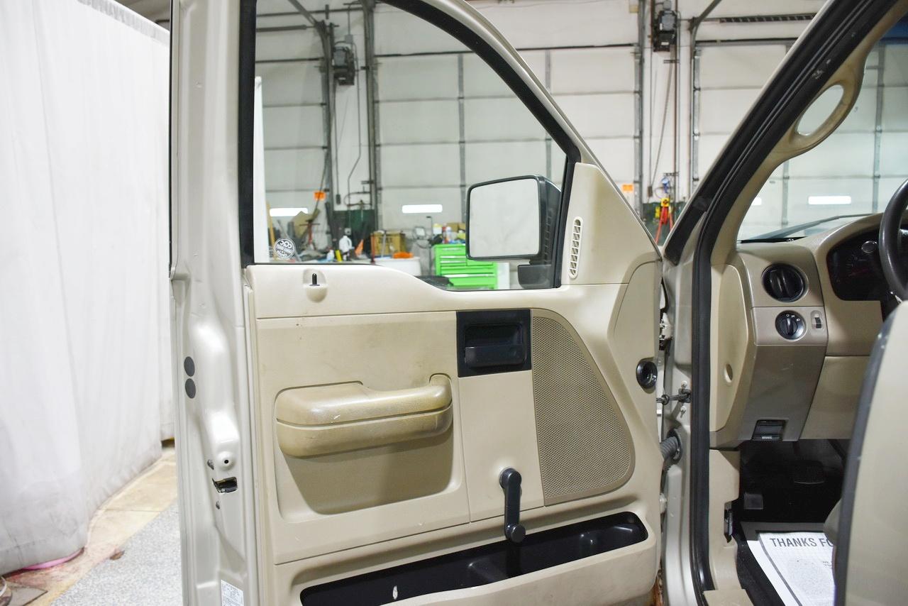Ford F-150 STX 2WD 2007