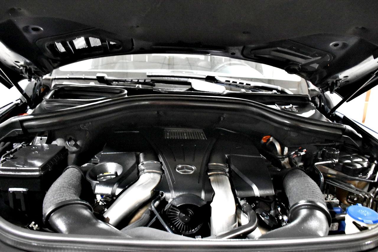 Mercedes-Benz GL-Class GL550 4MATIC 2015
