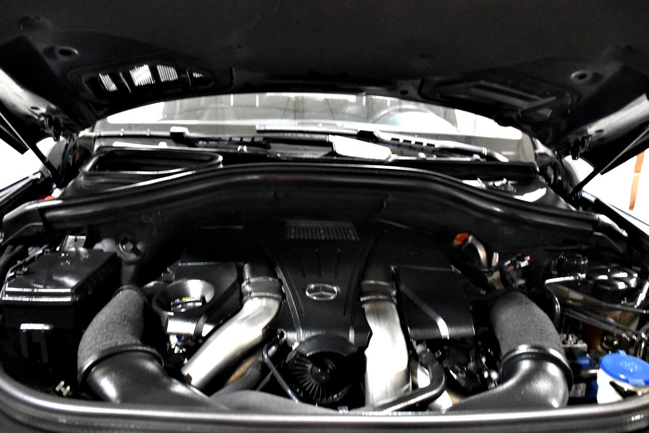 Mercedes-Benz GL-Class GL550 4MATIC 2015