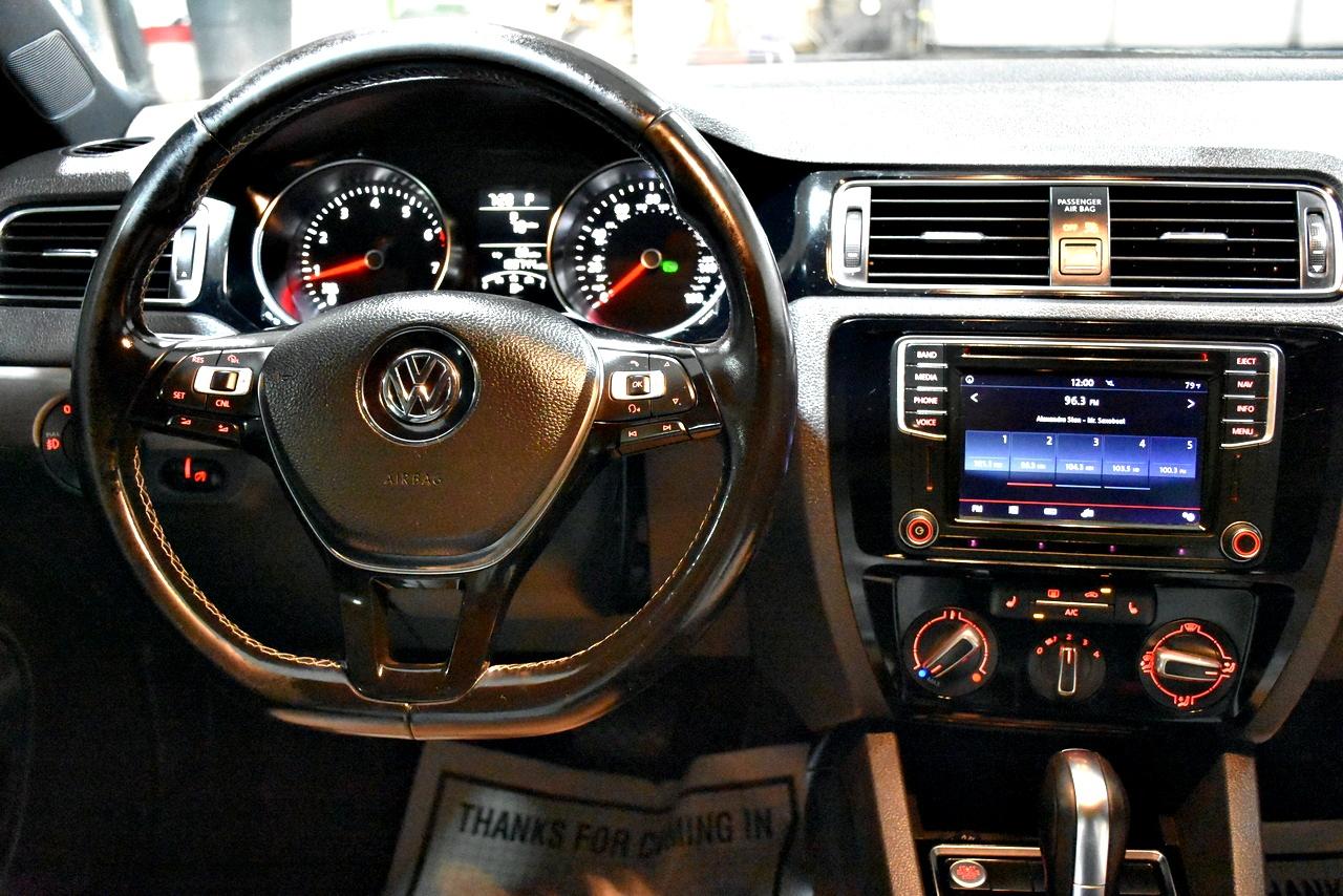 Volkswagen Jetta SE 6A 2016