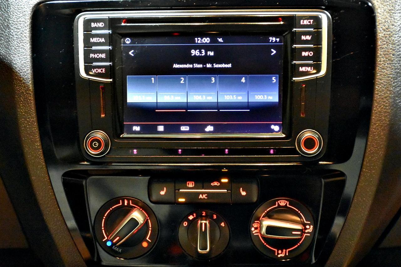 Volkswagen Jetta SE 6A 2016
