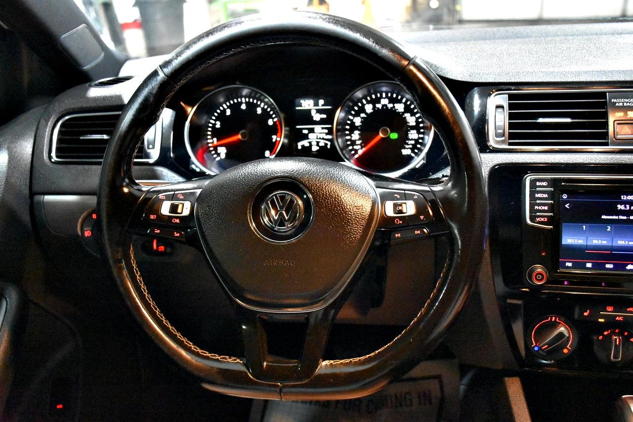 Volkswagen Jetta SE 6A 2016