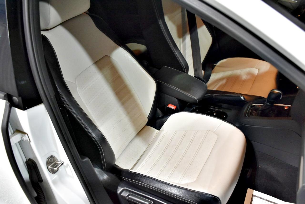 Volkswagen Jetta SE 6A 2016