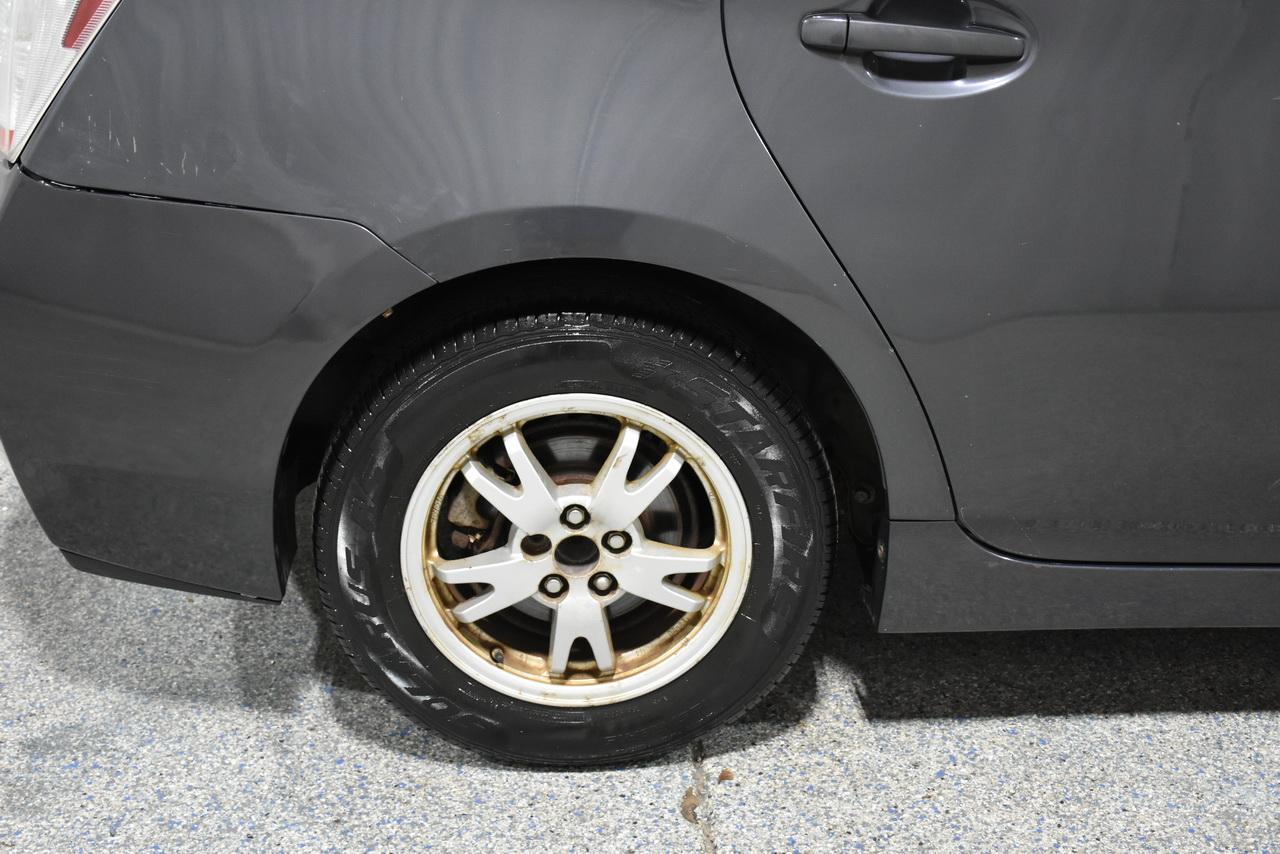 Toyota Prius Prius V 2010