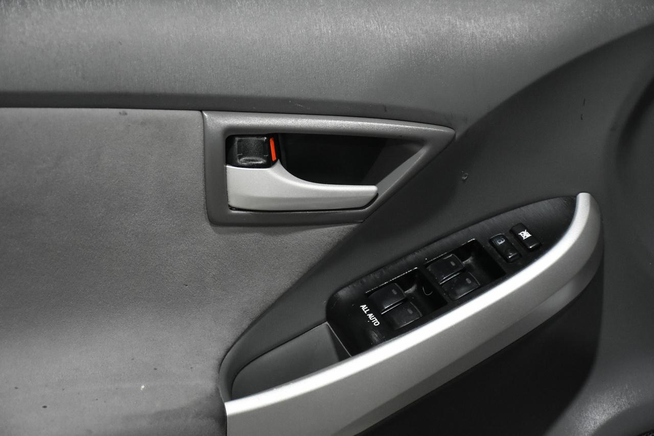 Toyota Prius Prius V 2010