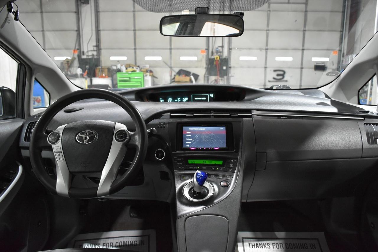 Toyota Prius Prius V 2010