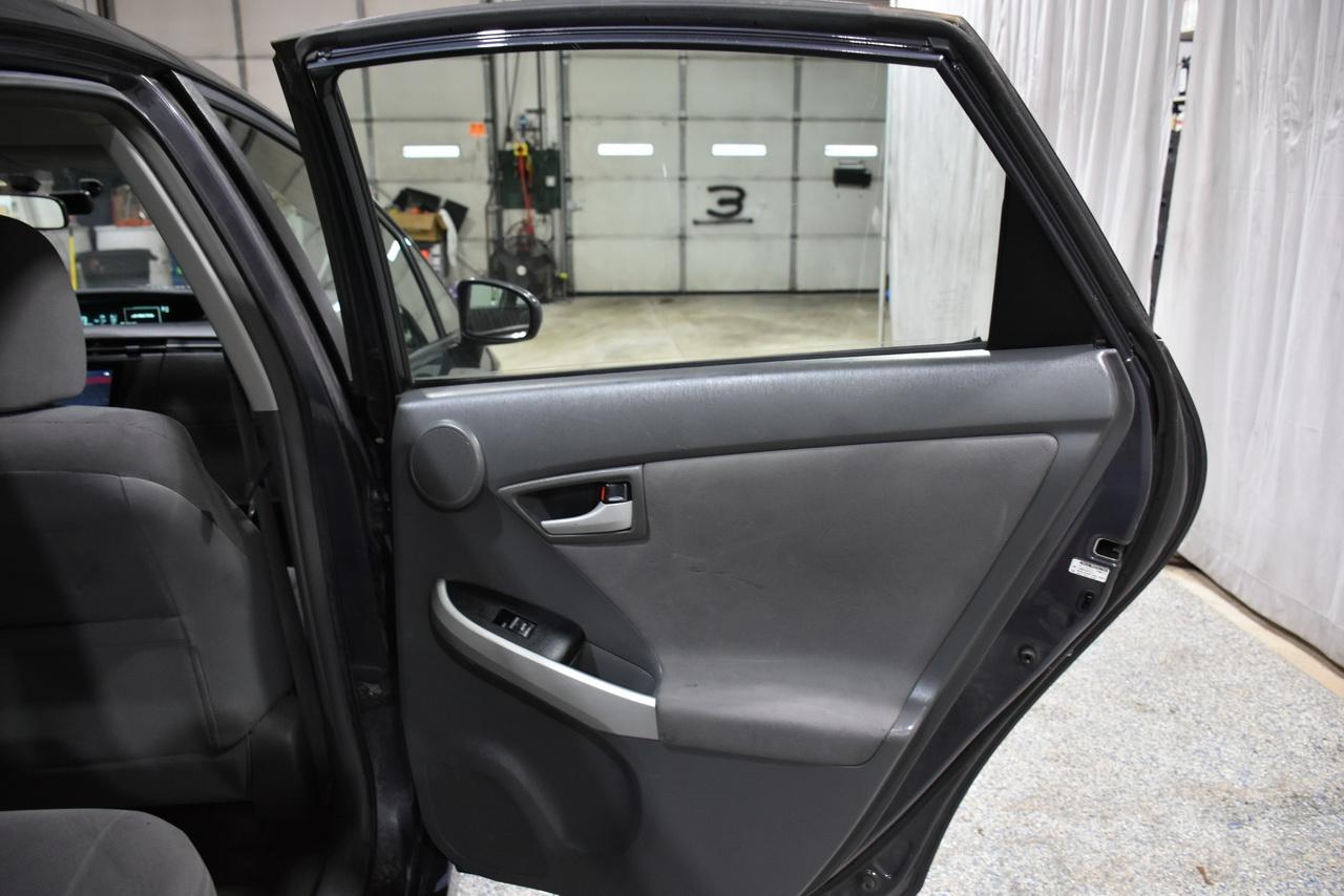 Toyota Prius Prius V 2010