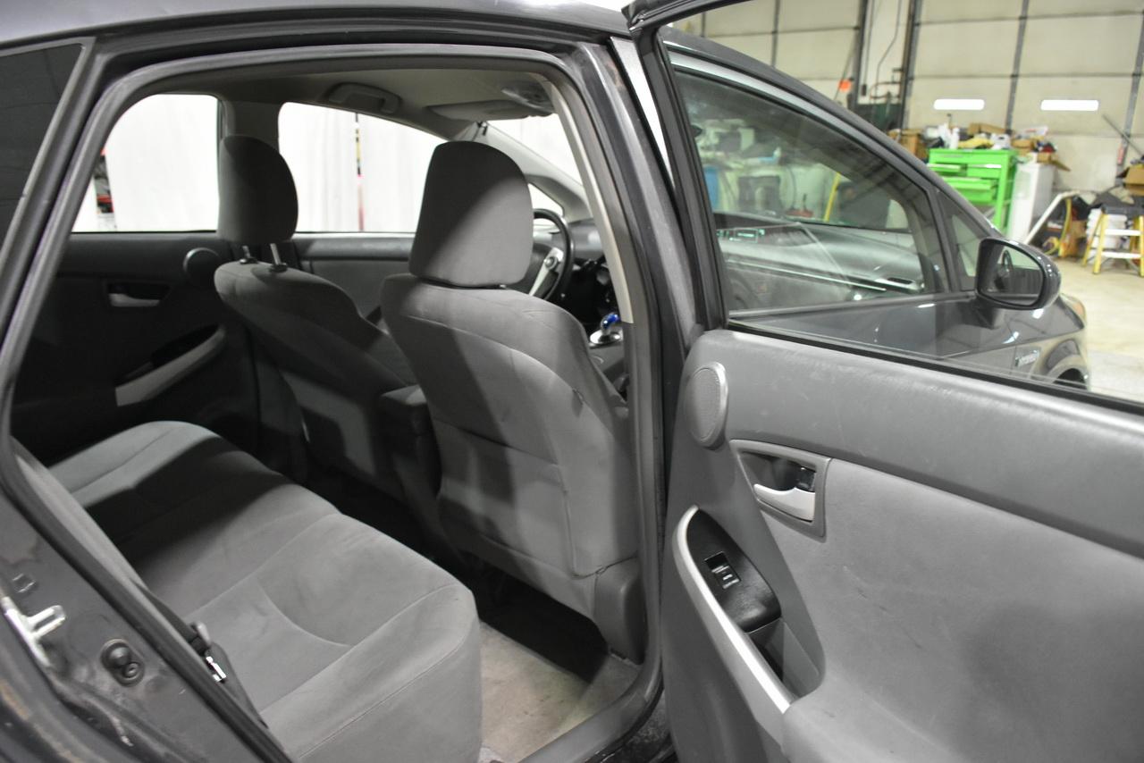 Toyota Prius Prius V 2010