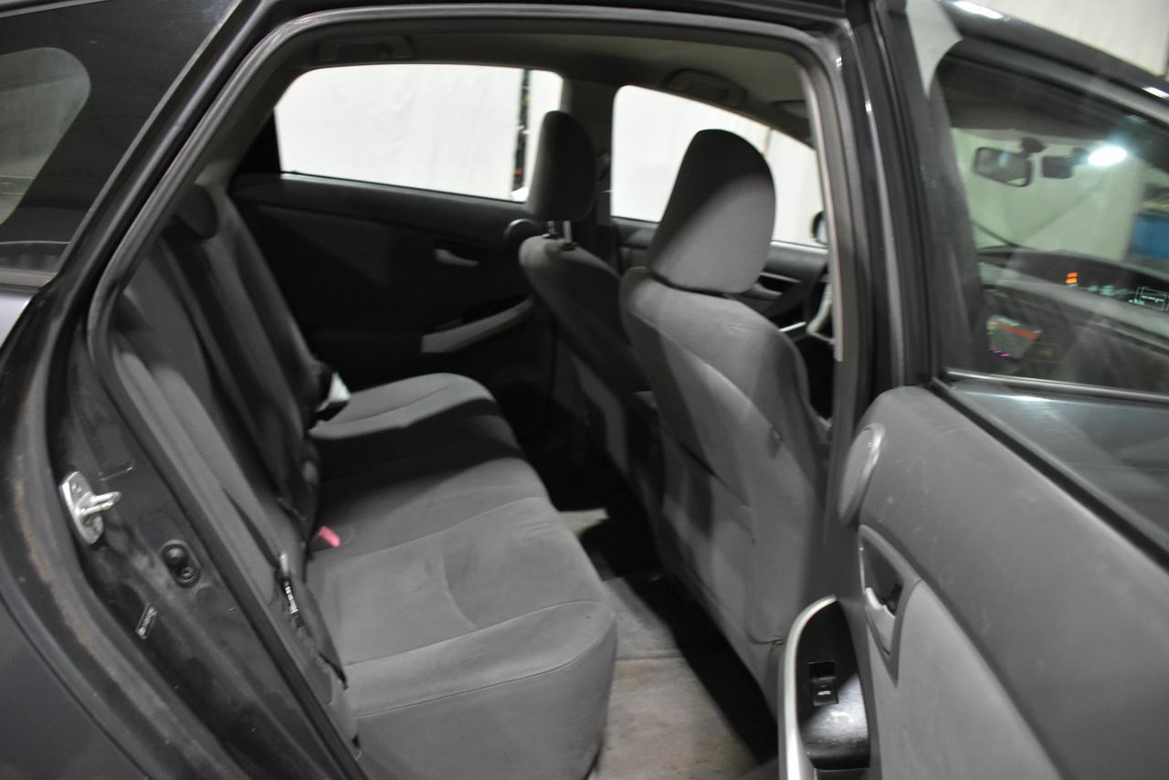 Toyota Prius Prius V 2010