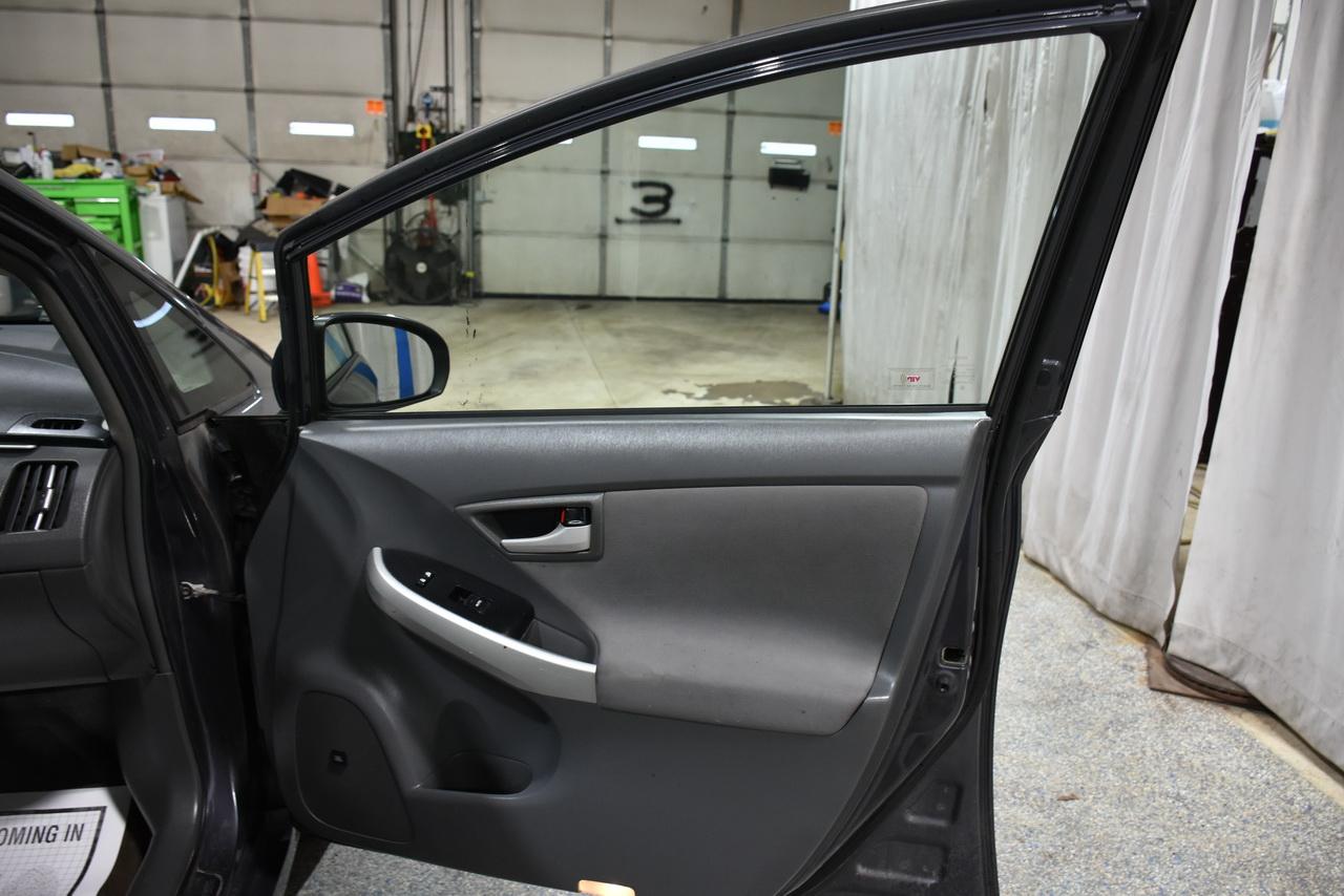 Toyota Prius Prius V 2010