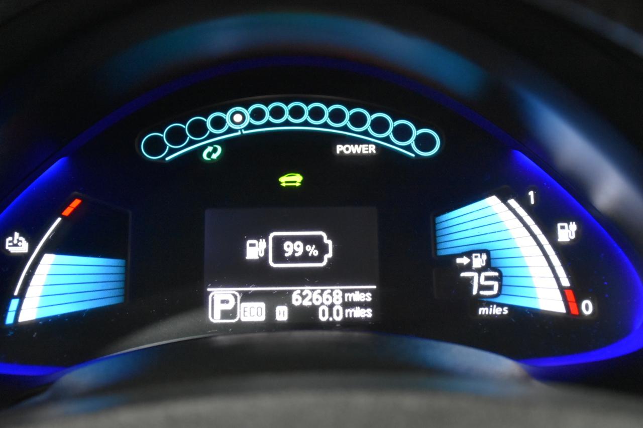 Nissan Leaf SV 2015