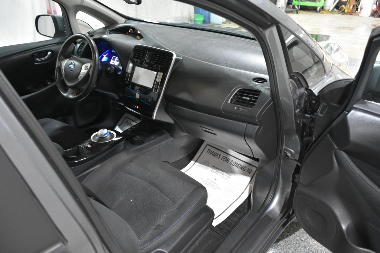 Nissan Leaf SV 2015