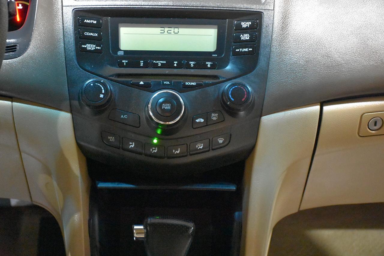 Honda Accord LX sedan AT 2004