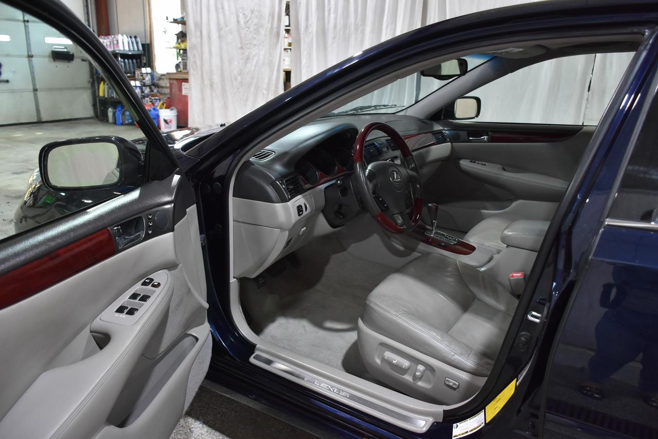 Lexus ES 330 Sedan 2004