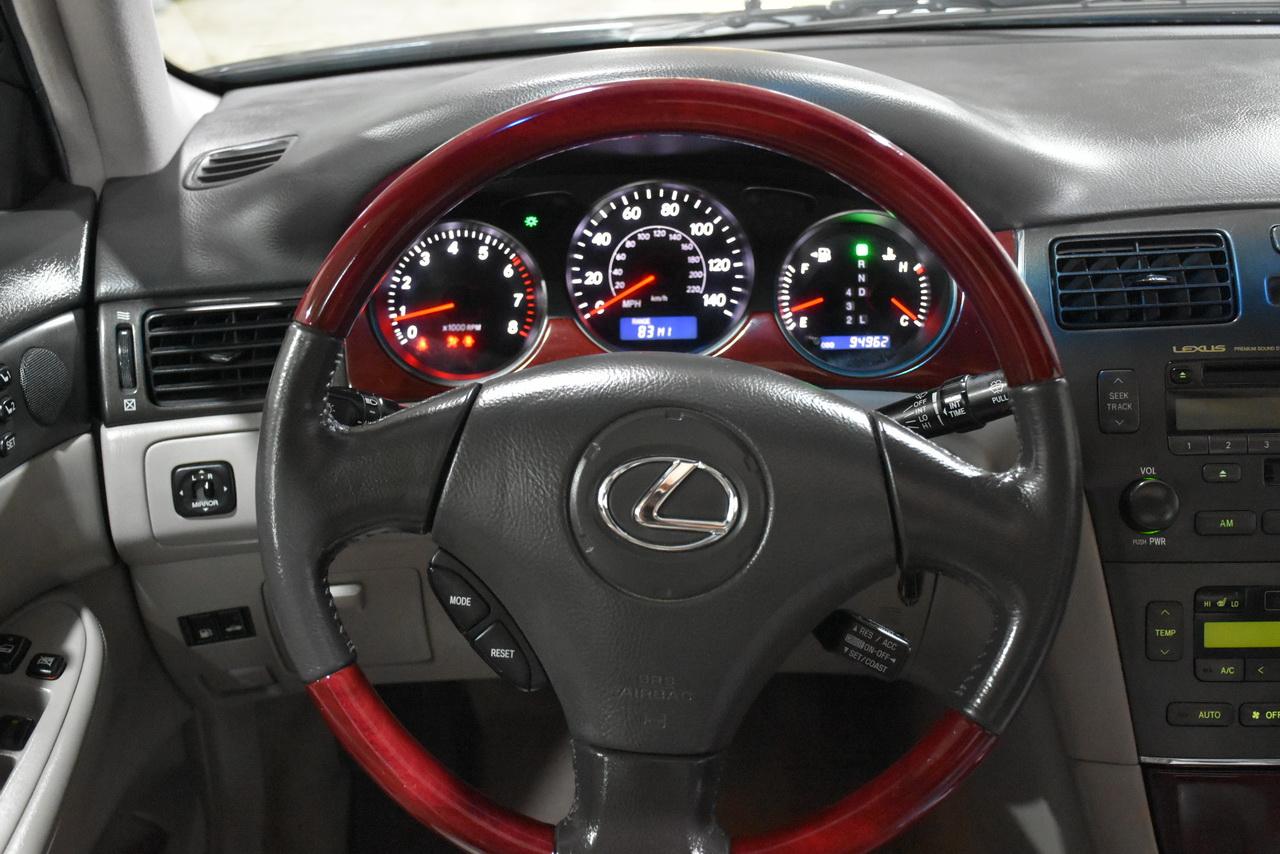 Lexus ES 330 Sedan 2004