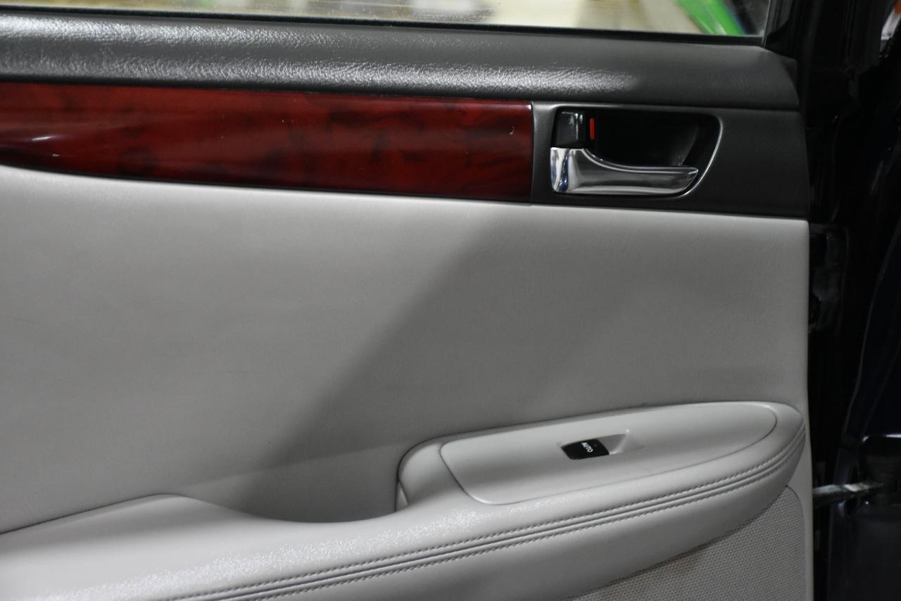 Lexus ES 330 Sedan 2004