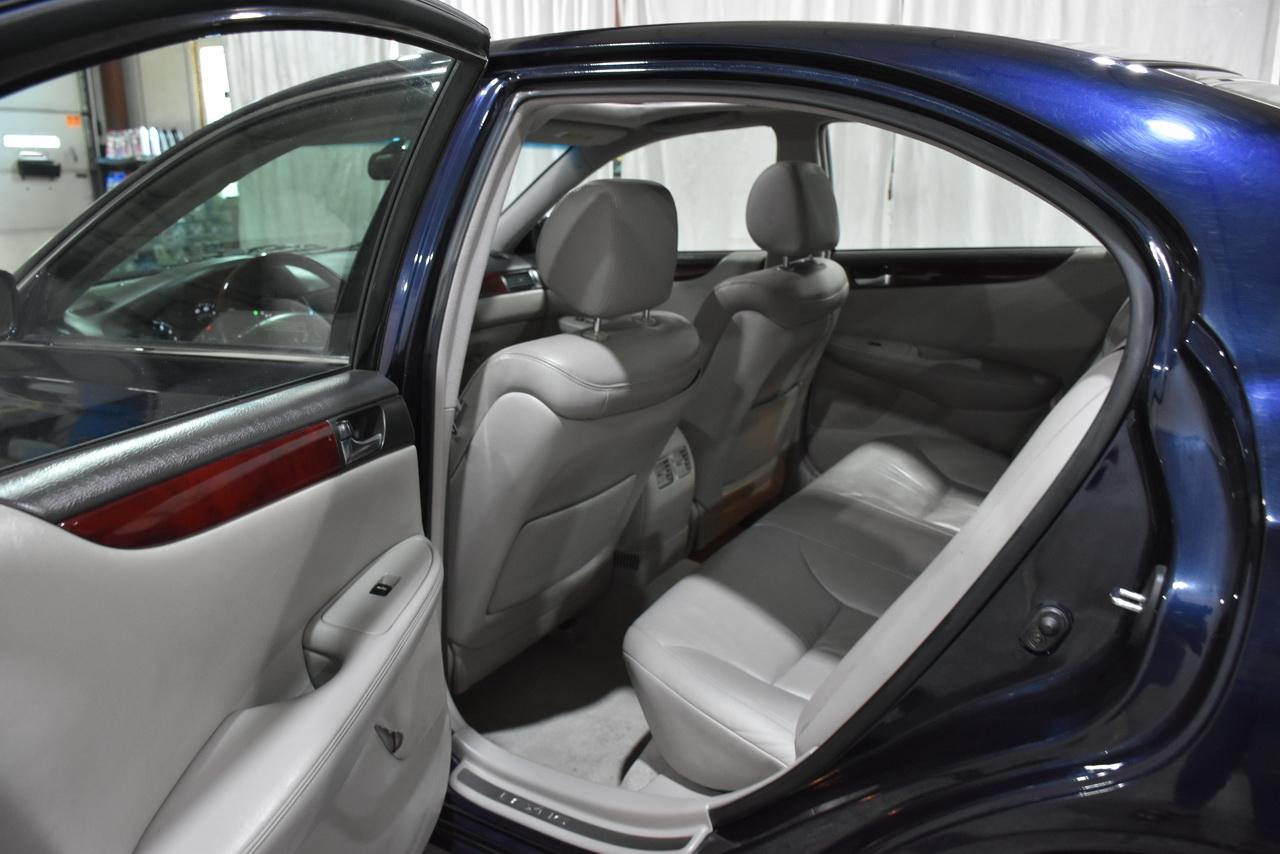 Lexus ES 330 Sedan 2004
