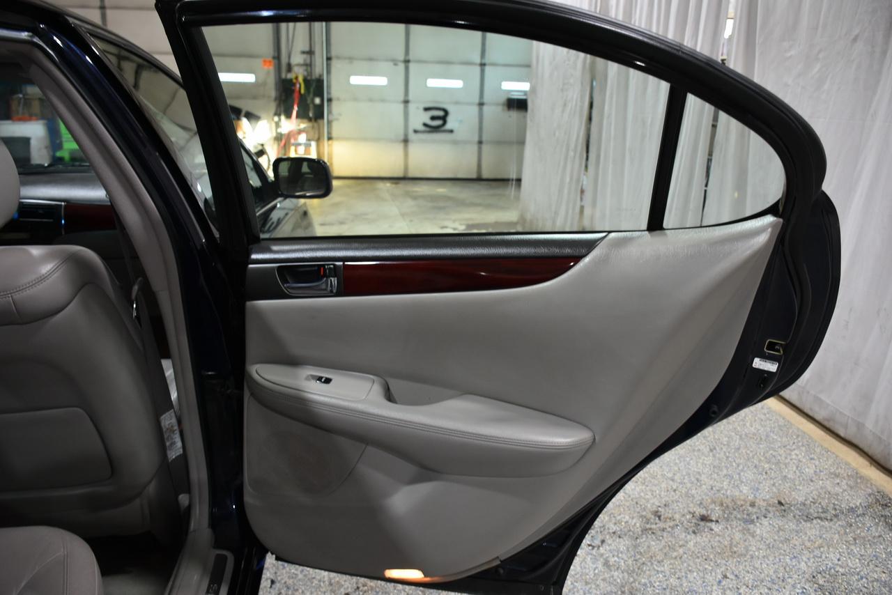 Lexus ES 330 Sedan 2004