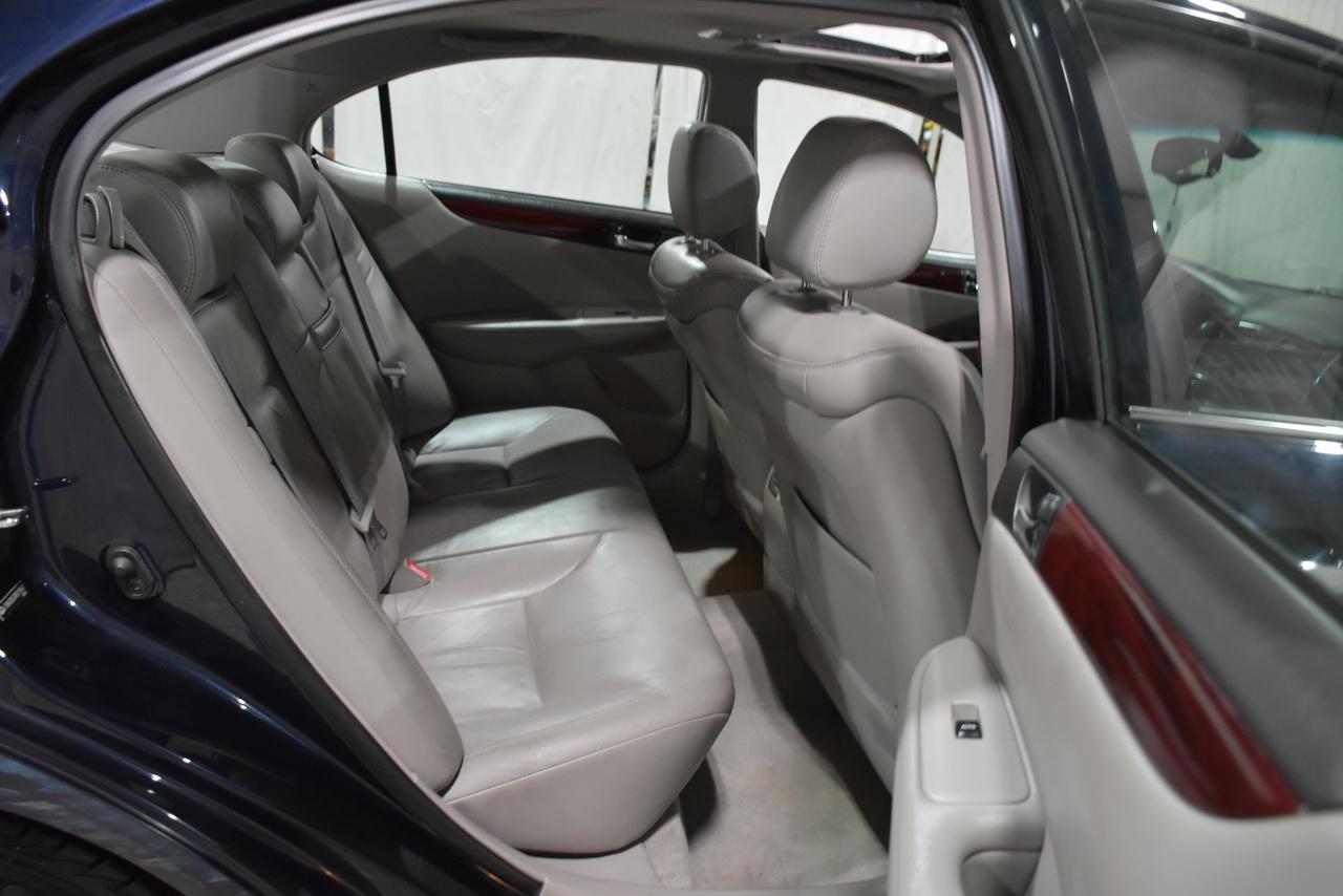 Lexus ES 330 Sedan 2004