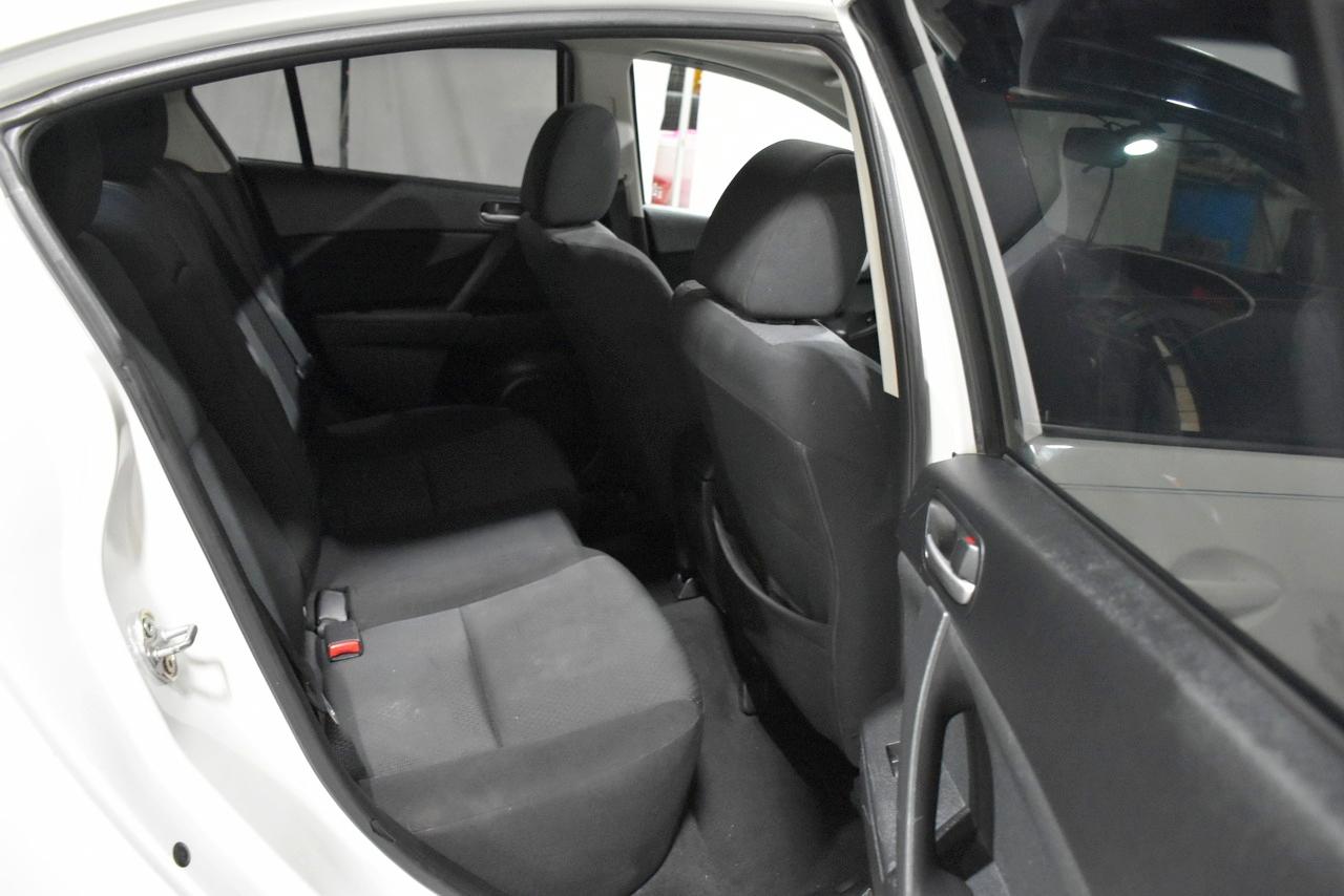 Mazda MAZDA3 i SV 4-Door 2010