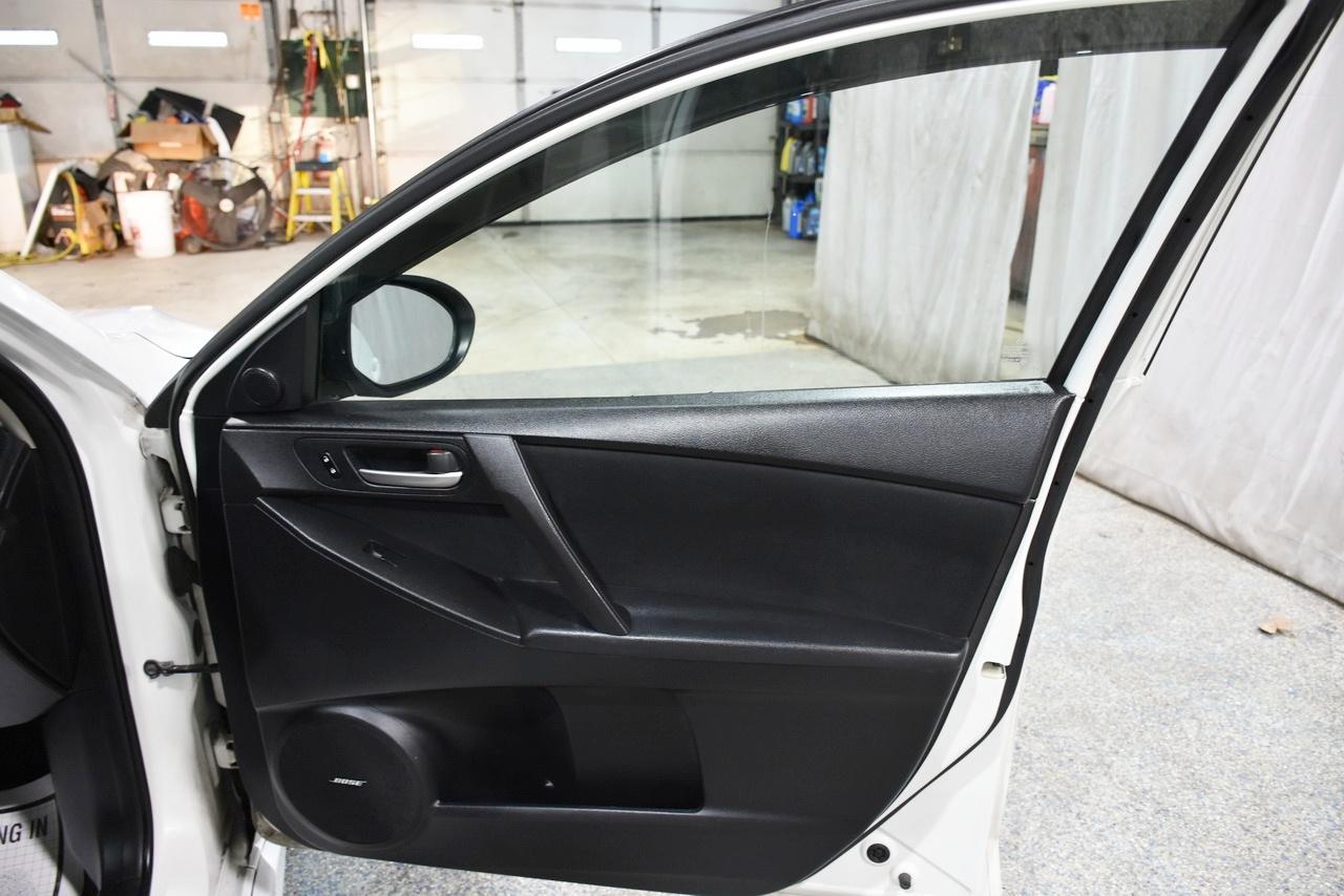 Mazda MAZDA3 i SV 4-Door 2010