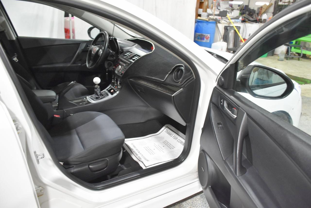Mazda MAZDA3 i SV 4-Door 2010