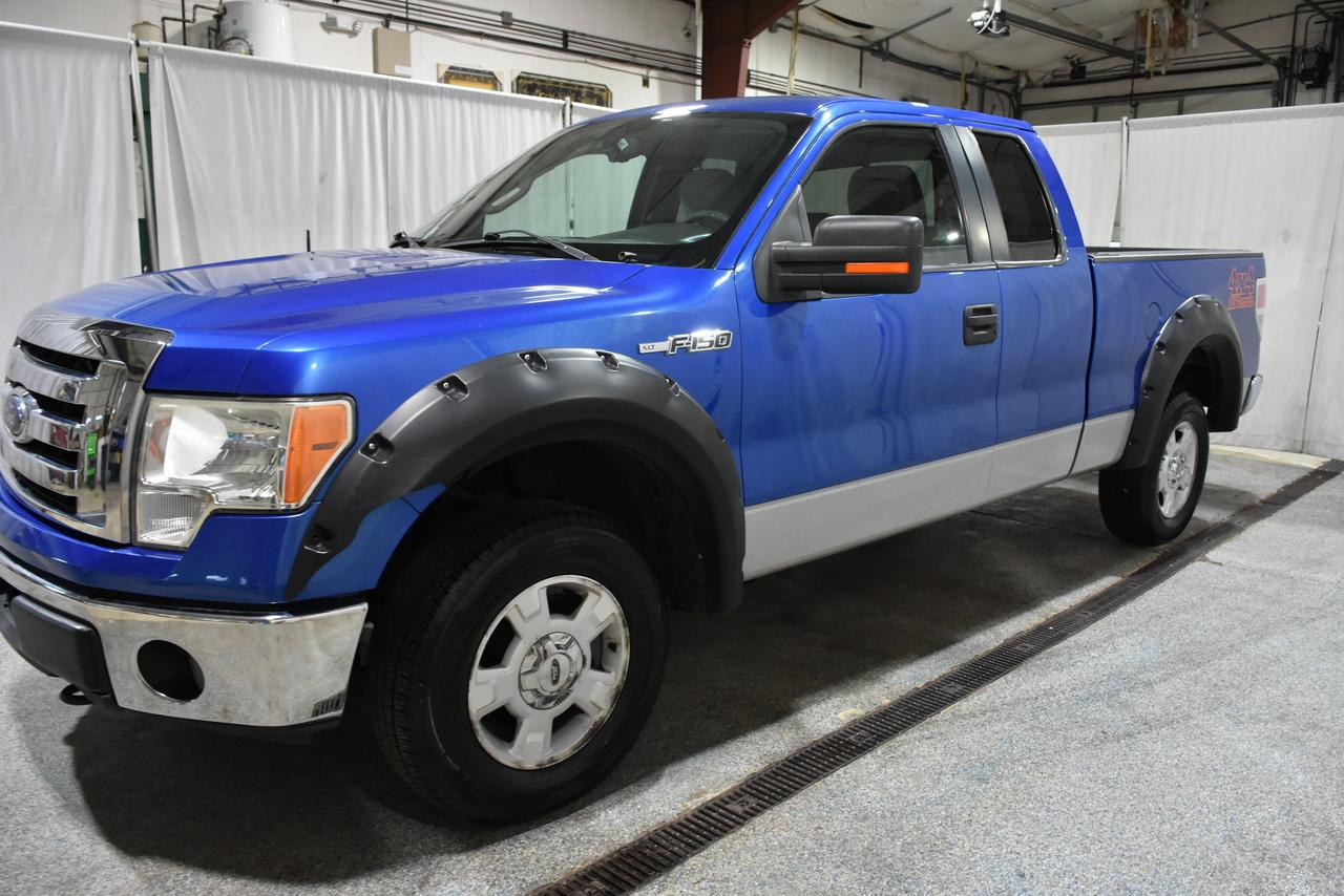 Ford F-150 XL SuperCab 6.5-ft. Bed 4WD 2009