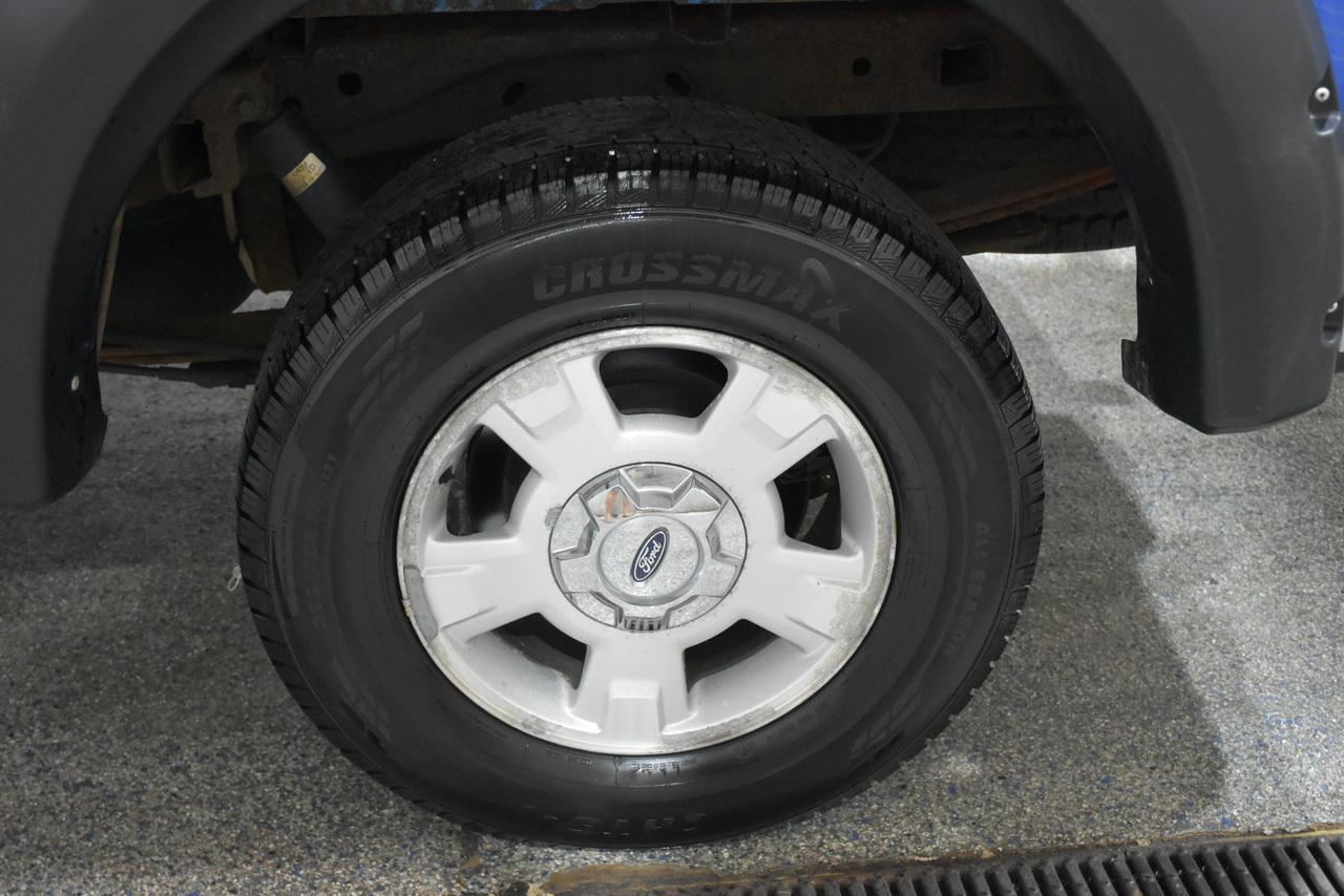 Ford F-150 XL SuperCab 6.5-ft. Bed 4WD 2009