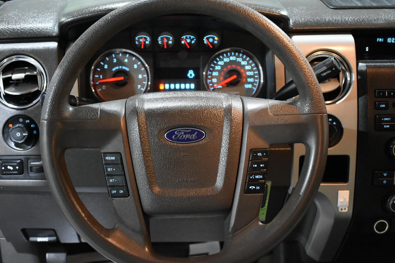 Ford F-150 XL SuperCab 6.5-ft. Bed 4WD 2009