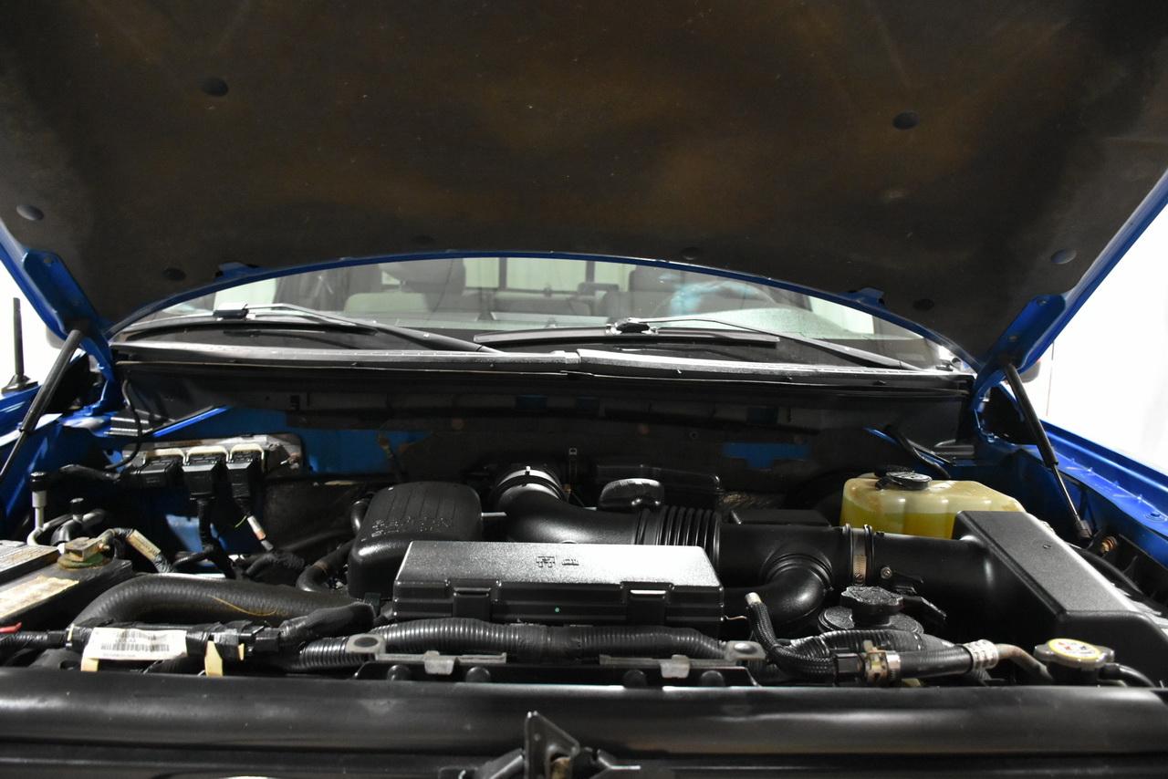 Ford F-150 XL SuperCab 6.5-ft. Bed 4WD 2009