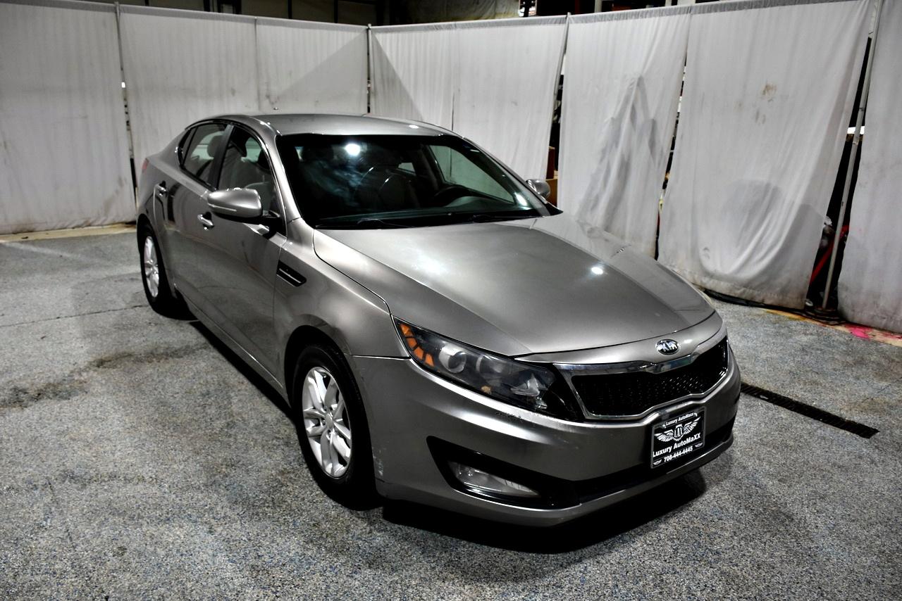 Kia Optima LX MT 2013