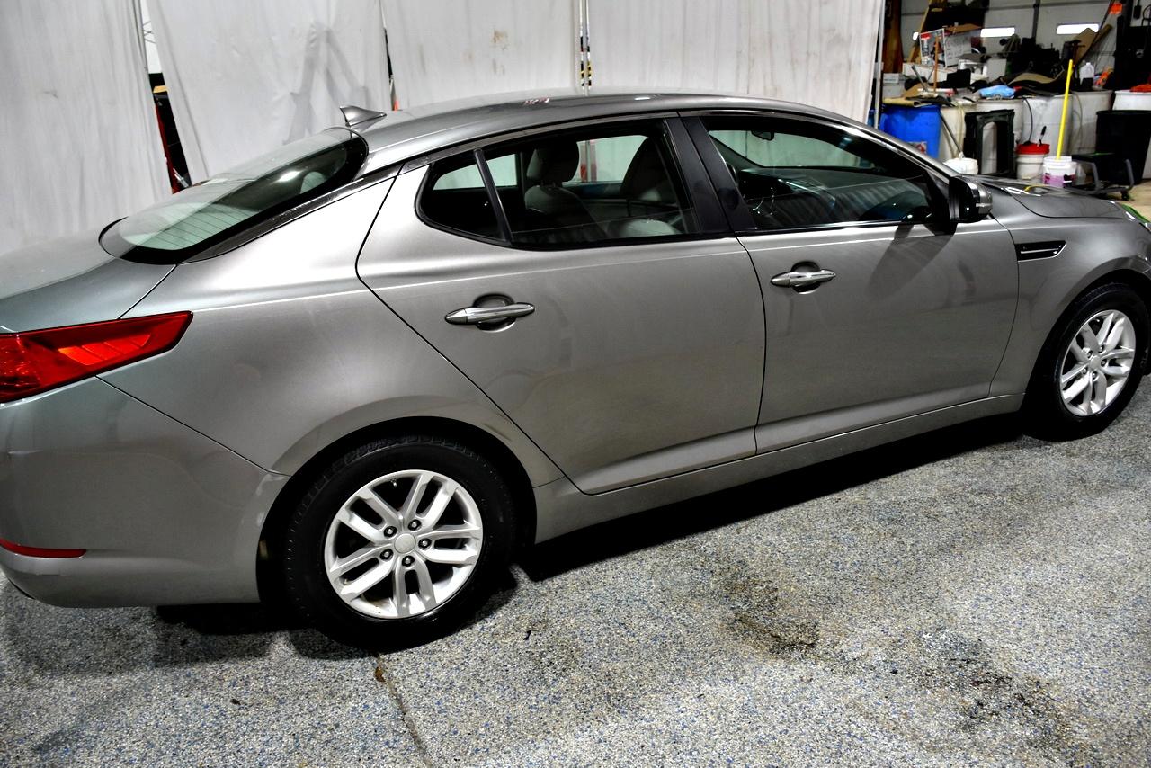 Kia Optima LX MT 2013