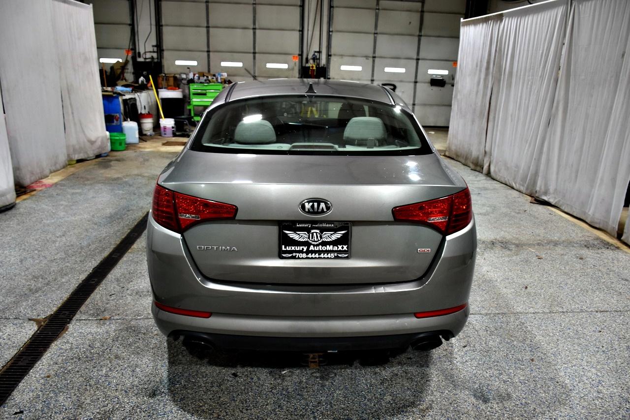 Kia Optima LX MT 2013
