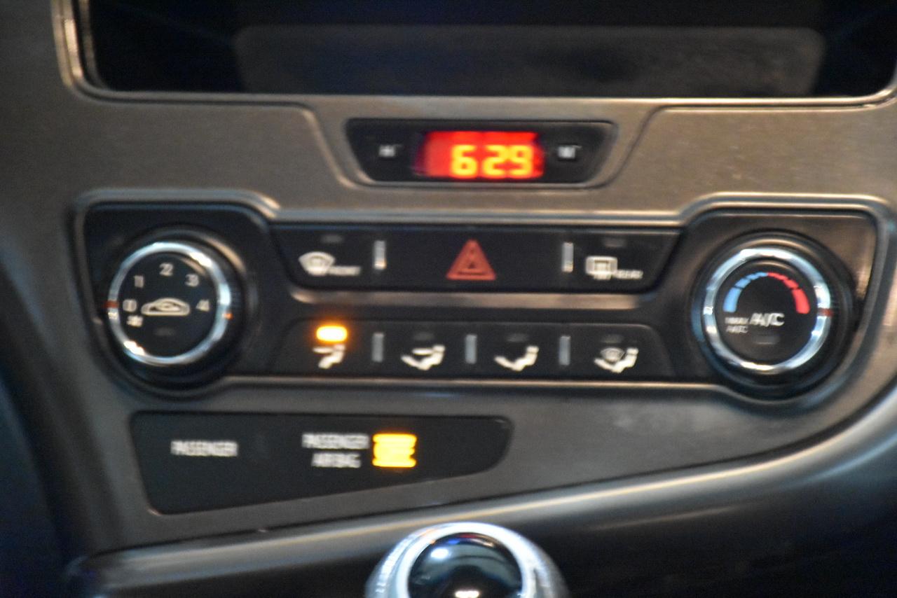 Kia Optima LX MT 2013