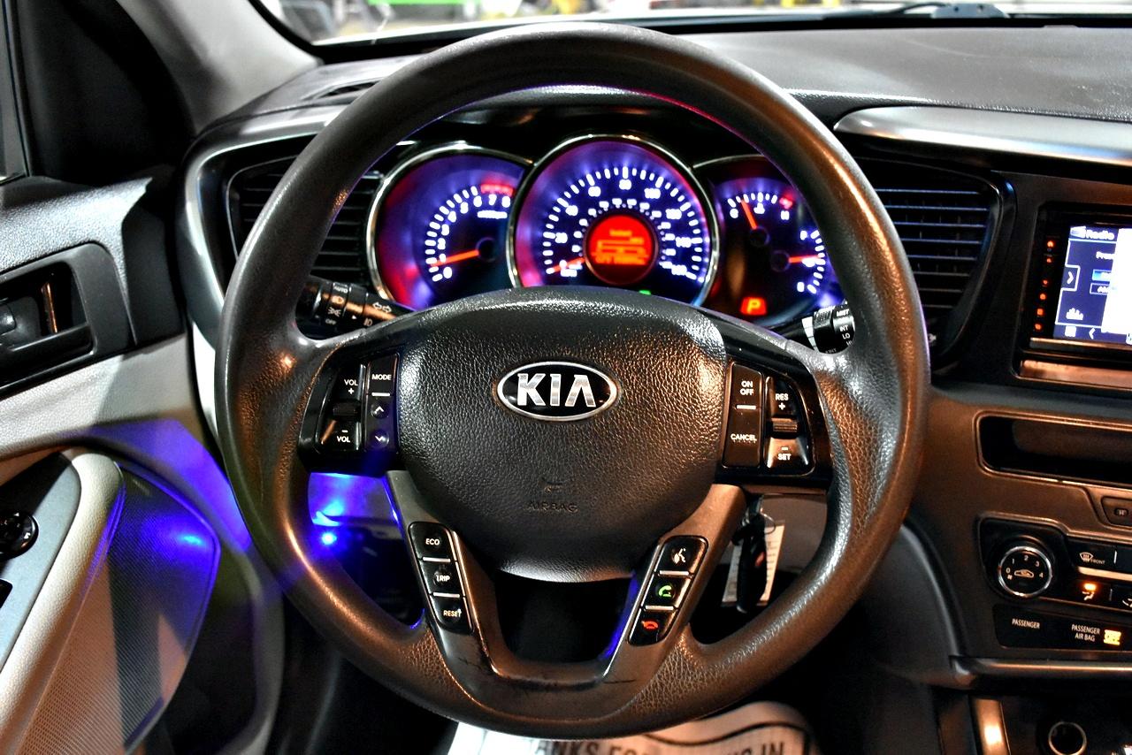 Kia Optima LX MT 2013