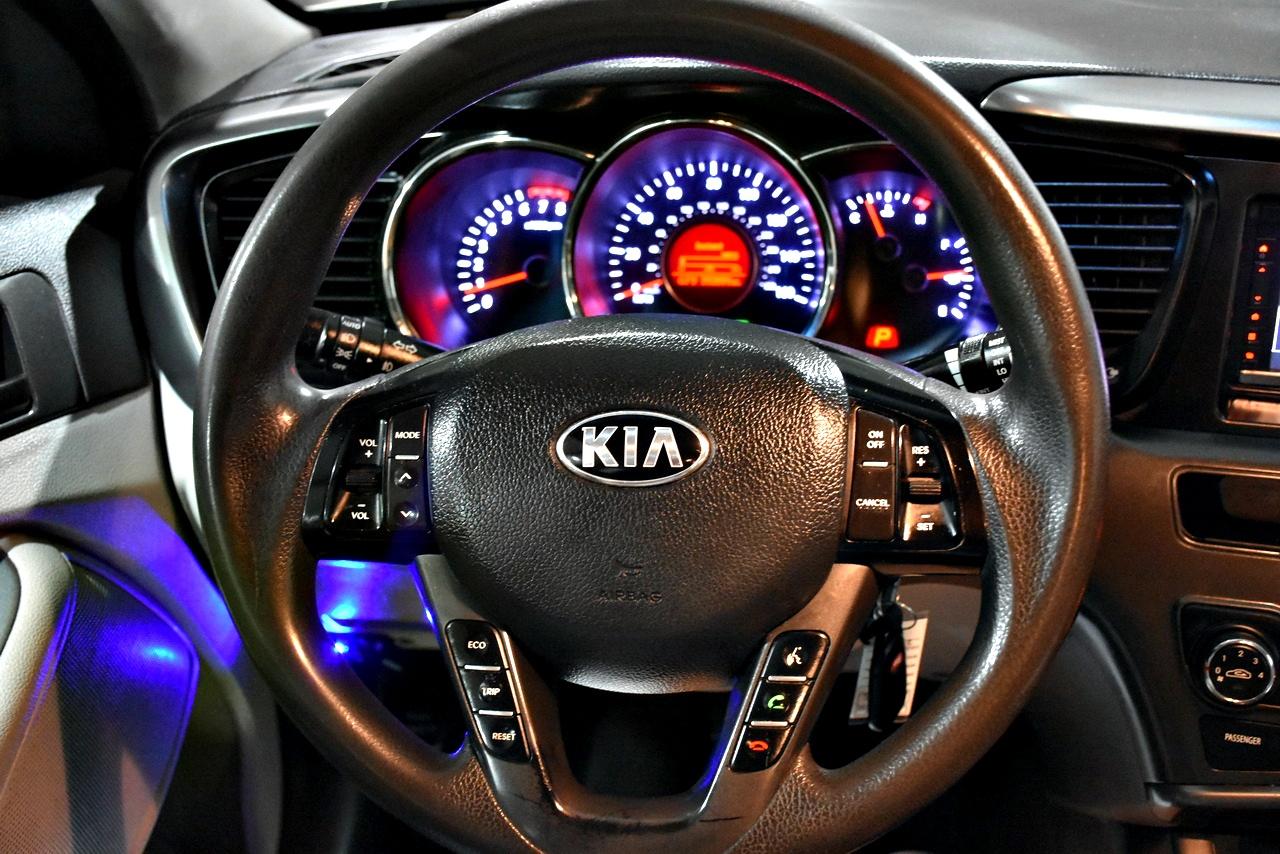 Kia Optima LX MT 2013
