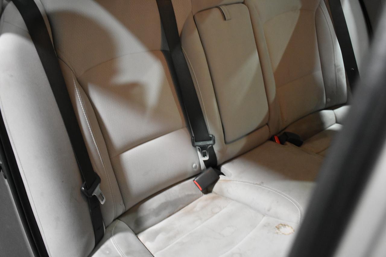 Kia Optima LX MT 2013