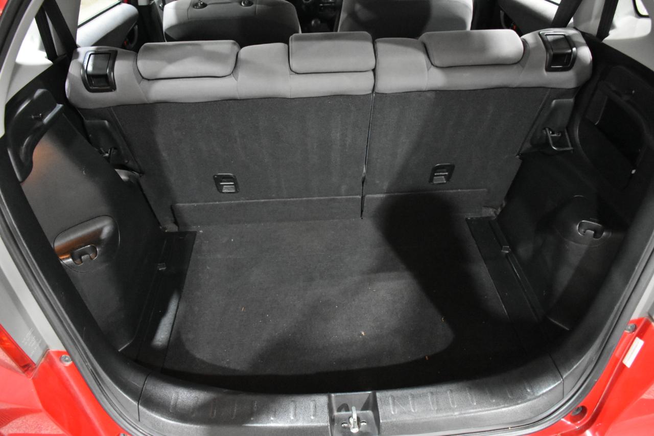 Honda Fit 5-Speed AT 2009
