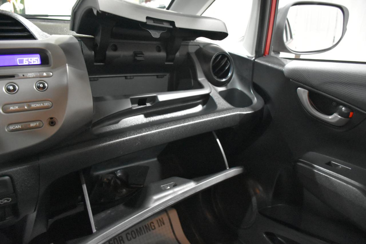 Honda Fit 5-Speed AT 2009