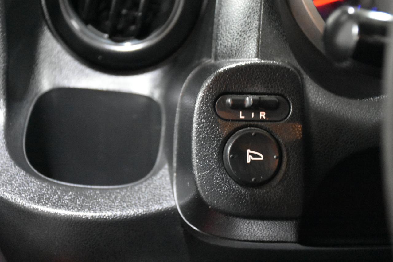 Honda Fit 5-Speed AT 2009