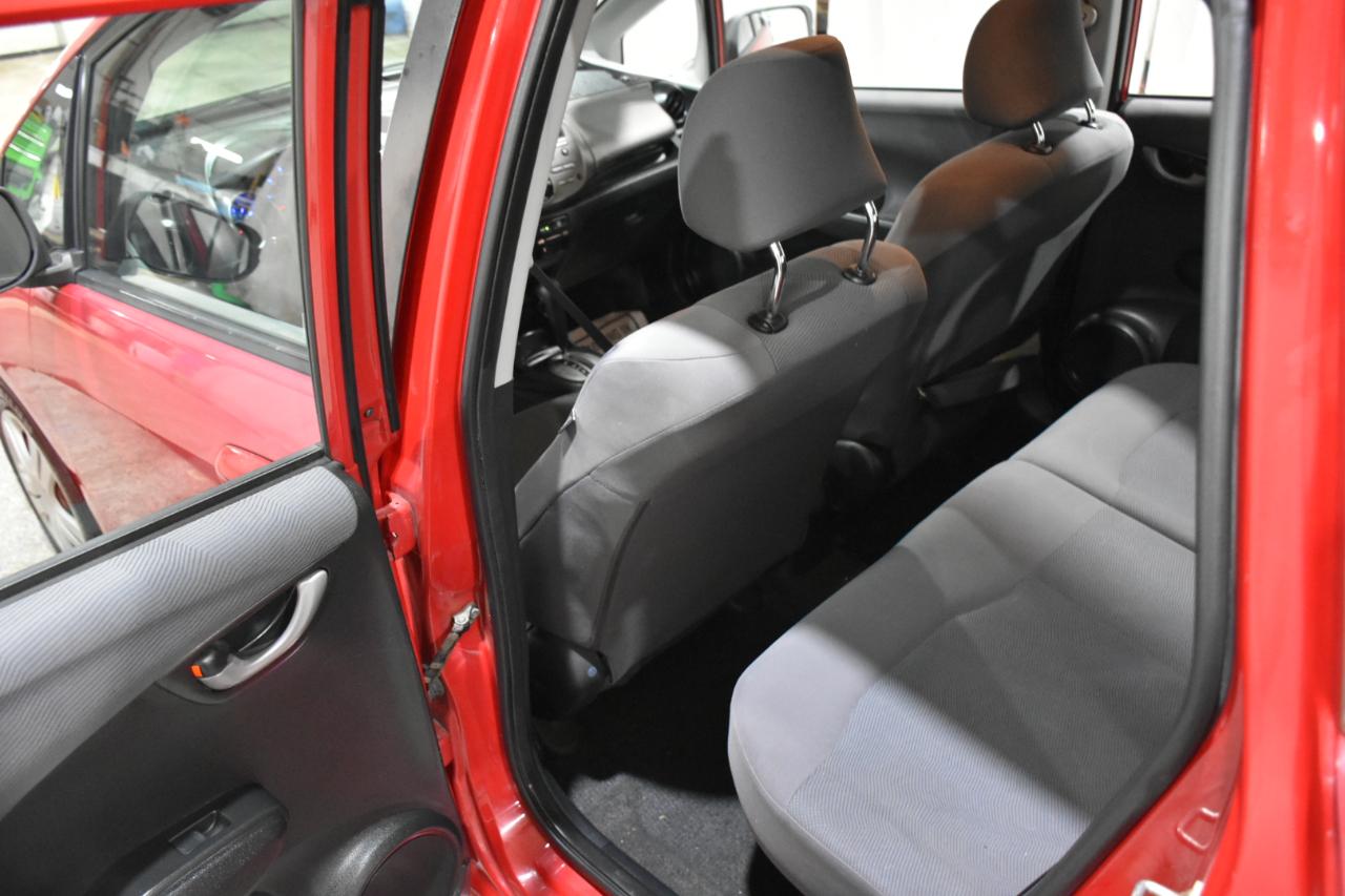 Honda Fit 5-Speed AT 2009