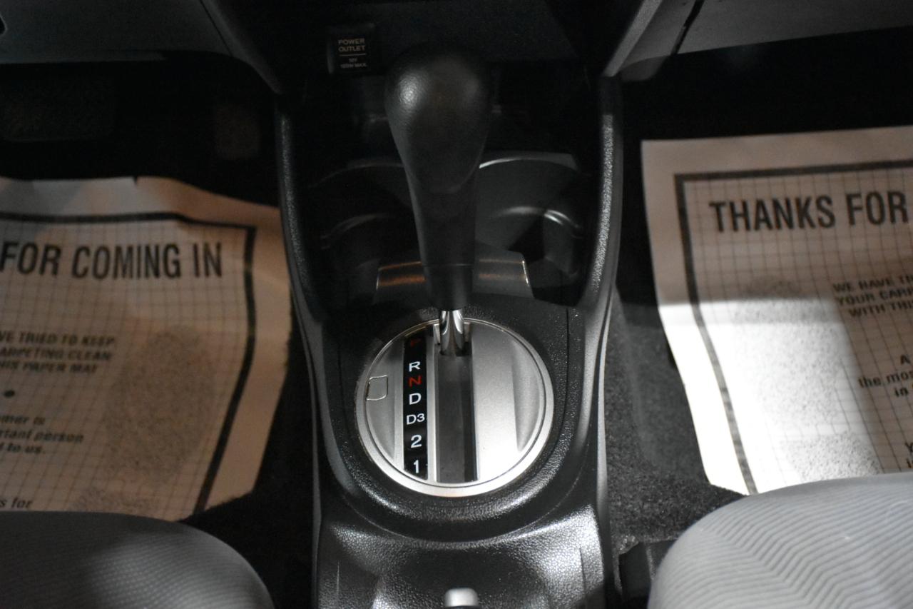 Honda Fit 5-Speed AT 2009